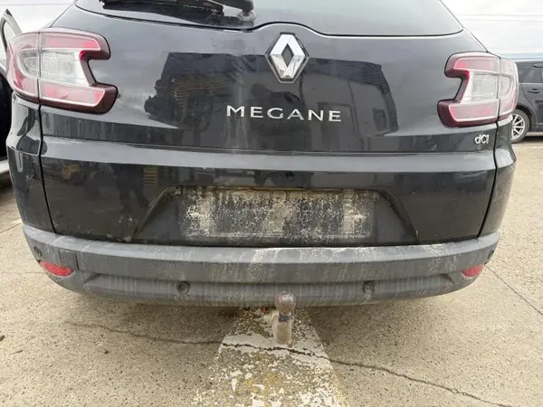 Bara spate completa cu senzori de parcare culoare neagra Renault Megane 3 facelift (2012-2016)