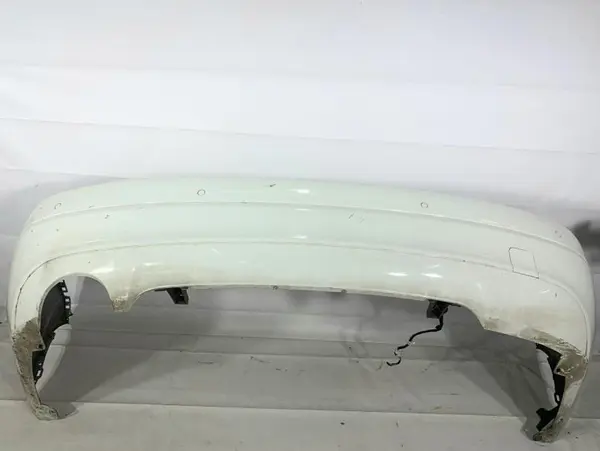 Bara spate cu senzori de parcare culoare 650 - alb calcit Mercedes C-class facelift (2011-2014) [w204]