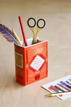 Bibliophile Ceramic Vase: The Writer's Companion/Jane Mount