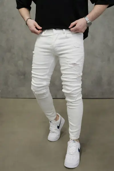 BLUGI SLIM FIT WHITE DESTROYED – CLEAN URBAN STYLE (MĂRIME: 38)
