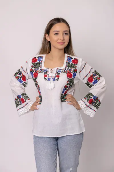 Bluza alba cu motiv floral multicolor Clarisa - maneca lunga