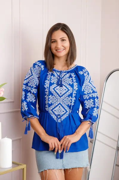 Bluza albastra cu motiv geometric alb Angela
