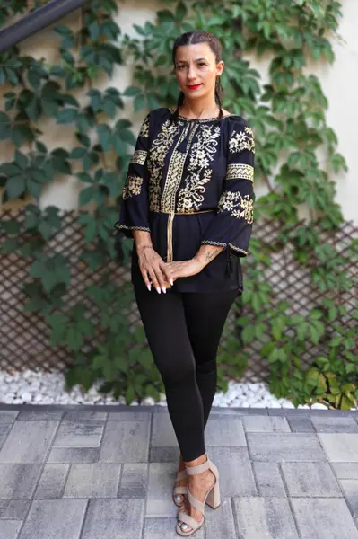 Bluza brodata Madelin 8