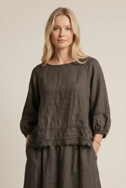 Bluza din in cu dantela, croi lejer, stil natural elegant, maro