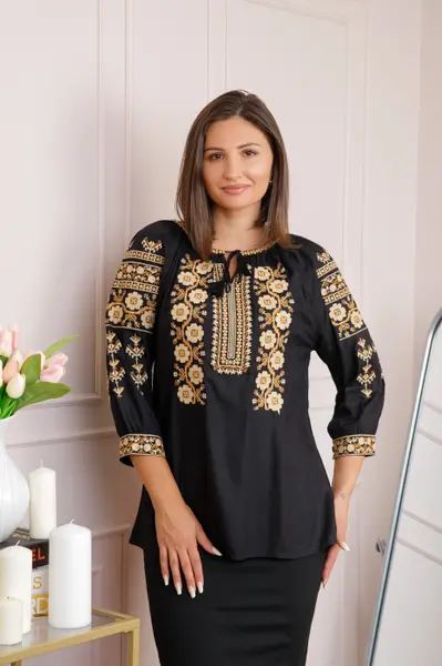 Bluza neagra cu motiv floral crem Iolanda 02