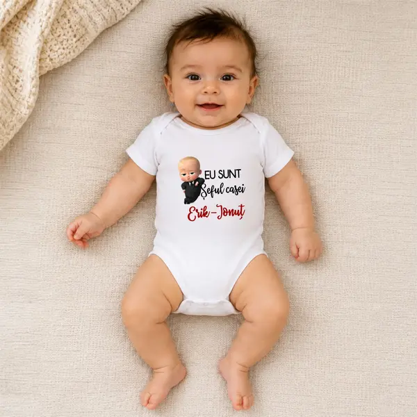 Body personalizat Seful casei - TPC31 Alb Maneca Scurta, 18 Luni (Nr 86)