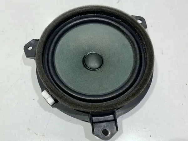 Boxa auto fata / spate 86160-0D370 Toyota Avensis facelift (2012-2015) [T27]