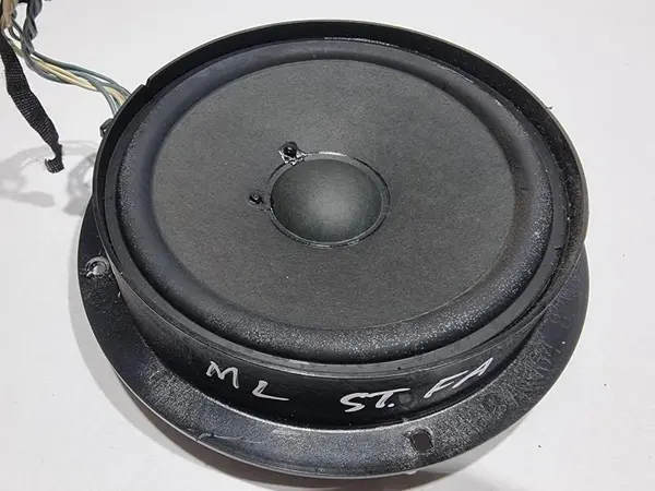 Boxa auto fata / spate A1648203002 Mercedes ML (2006-2011)[w164]