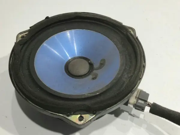 Boxa auto stanga / dreapta fata 96320-3e000 Kia Sorento (2002-2009)