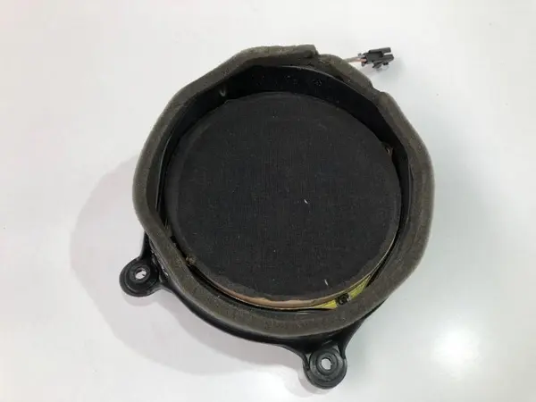 Boxa auto stanga spate a1638201702 Mercedes ML (1998-2005) [W163]