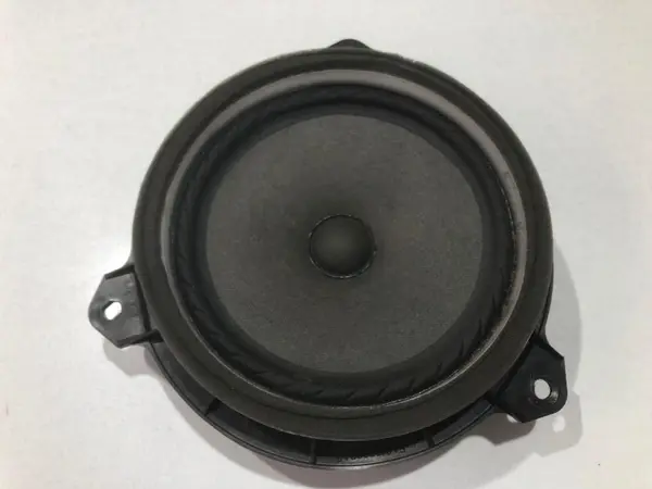 Boxa usa fata / spate 86160-2b580 Toyota RAV 4 (2005-2010)