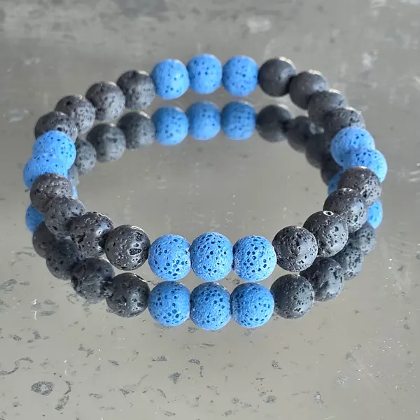Bratara barbati lava stones (negru, albastru) 8mm