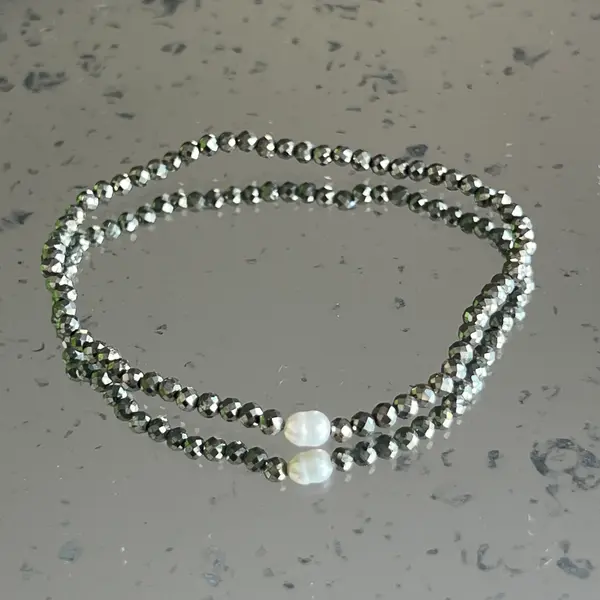 Bratara fatetata pirita 3 mm | Pearl