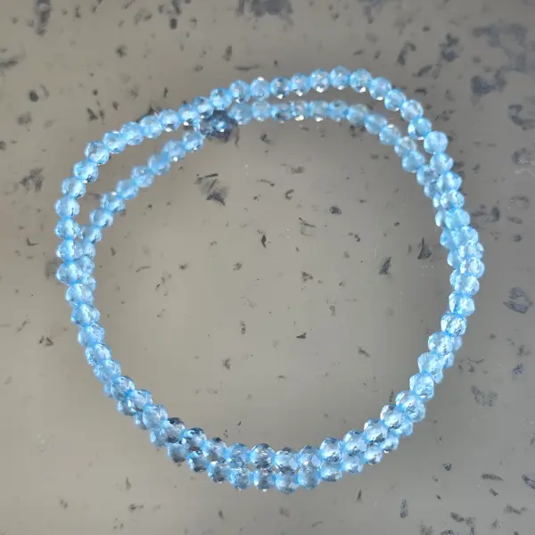 Bratara fatetata topaz albastru 3 mm