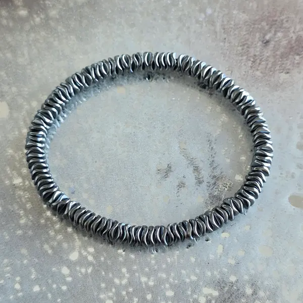 Bratara hematit discuri 6 x 1.5 mm Waves
