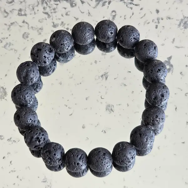 Brățară lava stone 10–11 mm
