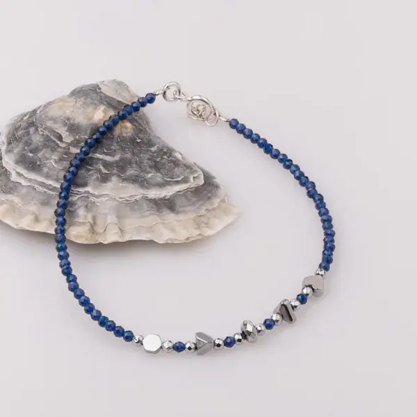 Bratara subtire bleumarin-argintiu din cubic zirconia si hematit