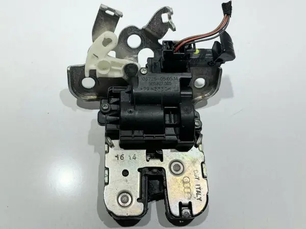 Broasca capota spate 5E0827505 Seat Leon 3 (2012-2016)