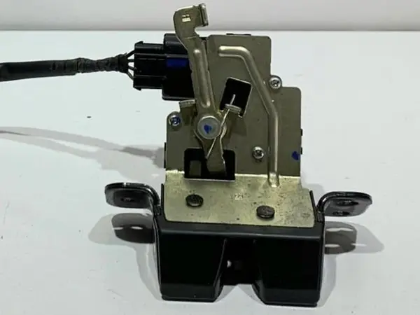 Broasca capota spate 81230C-7000t Kia Ceed 2 (2012-2018)