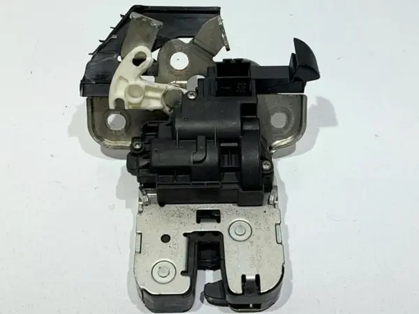 Broasca capota spate 8K9827505 Audi Q7 (2006-2010) [4L]
