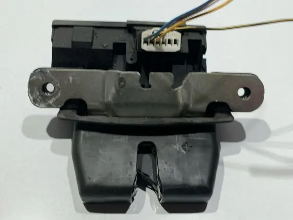 Broasca capota spate Ford Fiesta 6 (2008-2012) [MK7]