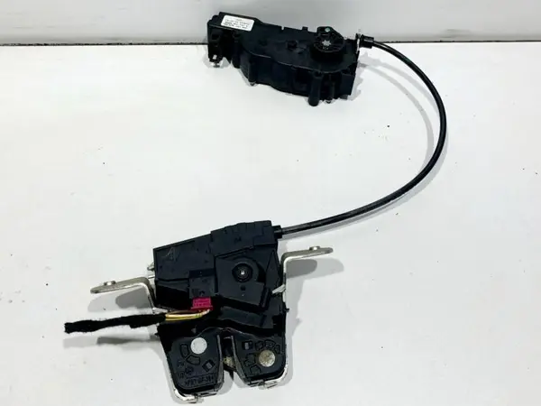 Broasca haion cu motoras / actuator A2047400735 Mercedes GLA-Class (2013- ) [X156]