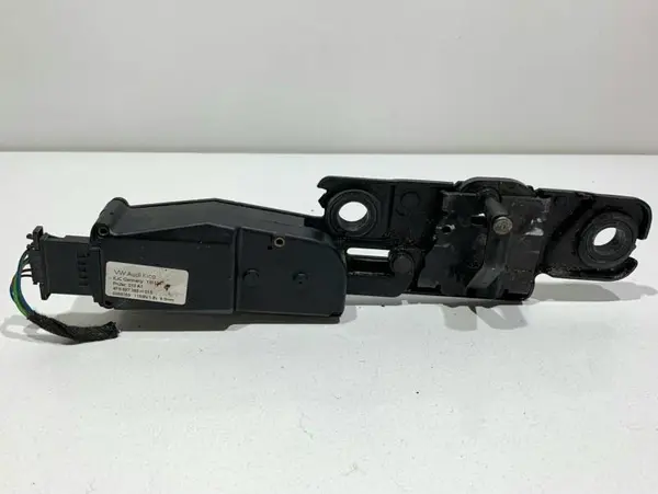 Broasca / motoras soft close haion 4F9827383H Audi Q3 facelift (2014-2018)