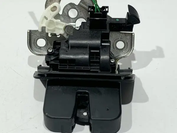 Broasca portbagaj 8R0827505 Audi Q3 facelift (2014-2018)