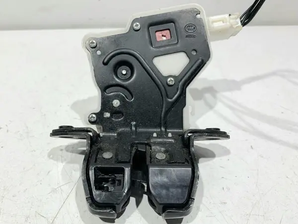 Broasca portbagaj Nissan Qashqai 2 (2013-2016) [J11]