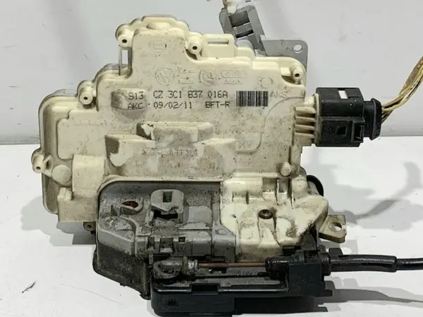 Broasca usa dreapta fata 3C1837016A Skoda Superb 2 (2008-2013)