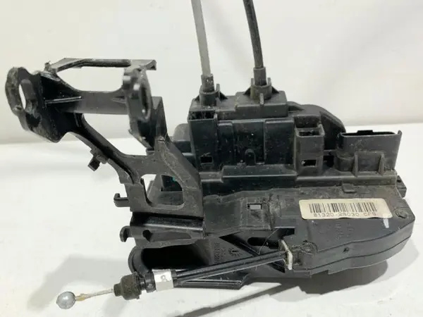 Broasca usa dreapta fata 81320-2B030 Hyundai Santa Fe 2 (2006-2012)