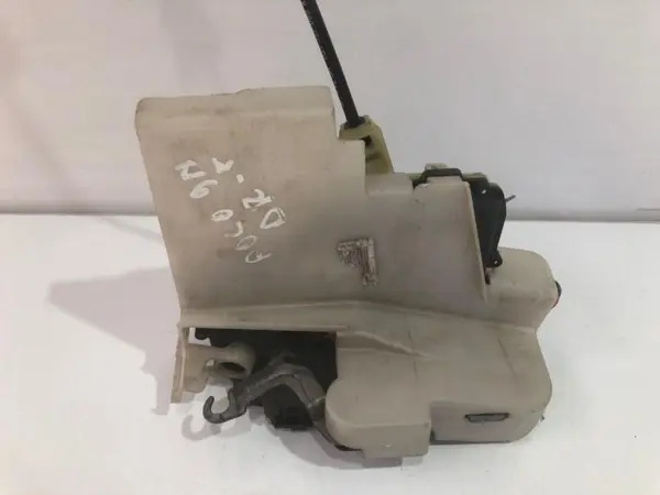 Broasca usa dreapta fata Volkswagen Polo 4 (2001-2005)