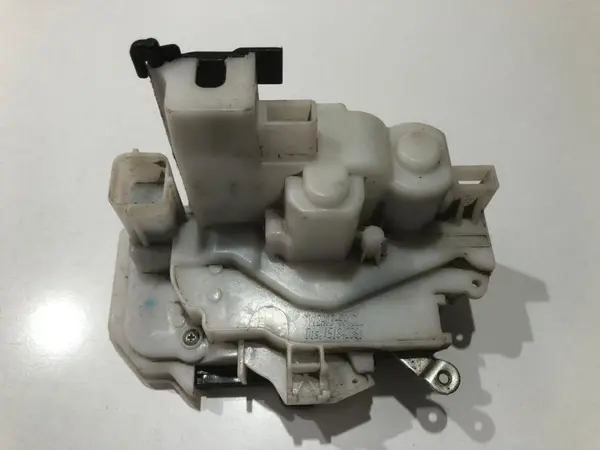 Broasca usa dreapta spate 151842861 Opel Combo (2012-2017)