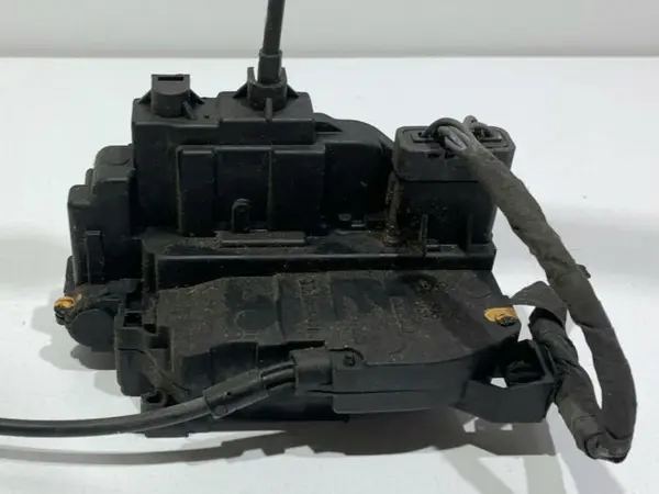 Broasca usa dreapta spate 825020033R Renault Scenic 3 (2009-2011)