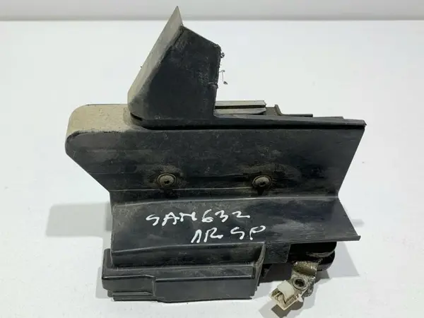 Broasca usa dreapta spate 825022281R Dacia Sandero 2 (2012-2017)