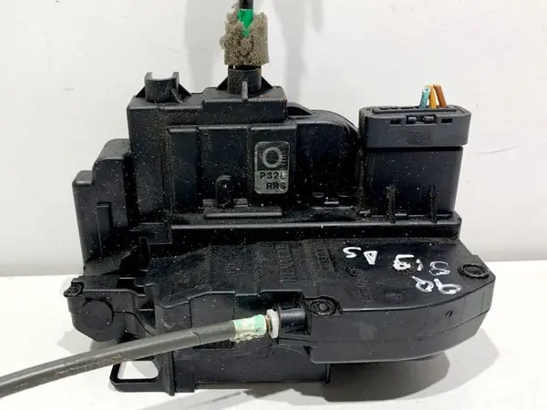 Broasca usa dreapta spate Nissan Qashqai plus 2 facelift (2010-2014) [J10]