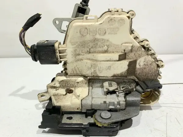 Broasca usa stanga fata 1P1837015B Seat Altea XL facelift (2009-2015)