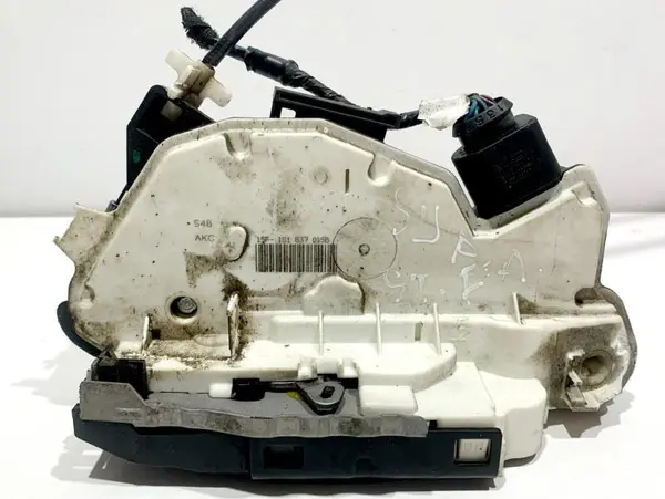 Broasca usa stanga fata 1S1837015B Skoda Superb 2 (2008-2013)