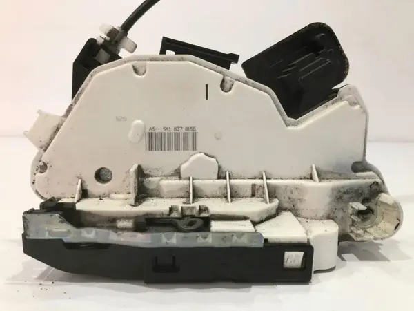 Broasca usa stanga fata 5k1837015b Volkswagen Sharan (2010-2015) [7N]