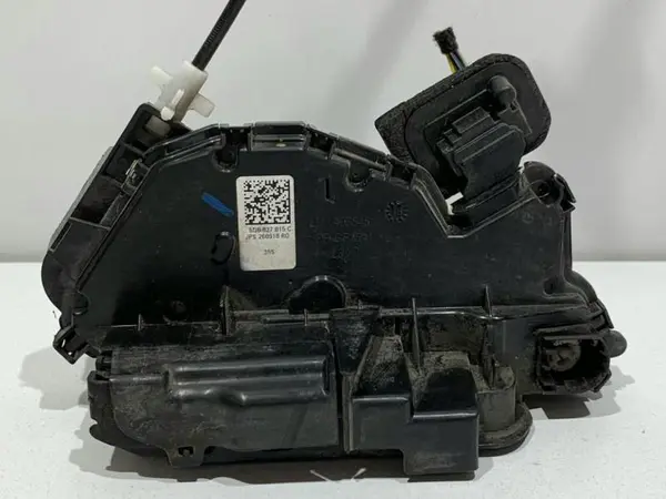 Broasca usa stanga fata 5NB837015C Volkswagen Passat B8 (2014-2019)