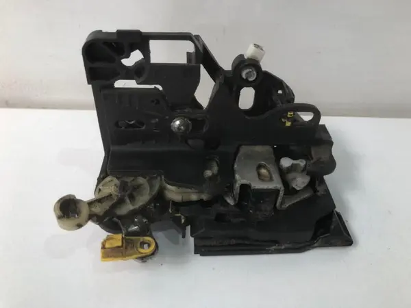 Broasca usa stanga fata 805038956r6 Dacia Logan 2 (2012-2017)