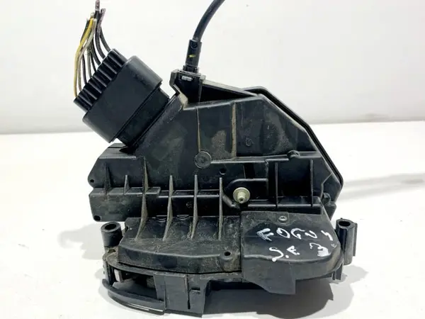 Broasca usa stanga fata BM5A-A21813-CD Ford Focus 3 (2011-2015)