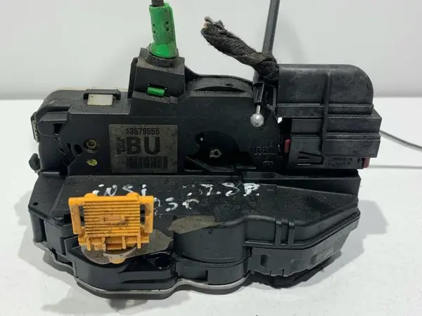 Broasca usa stanga spate 13579555 Opel Astra J facelift (2012-2015)