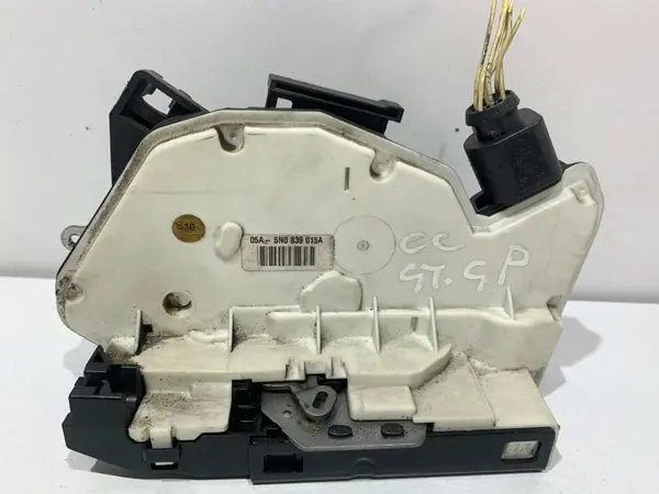 Broasca usa stanga spate 5N0839015A Audi A1 (2010-2014) [8X]