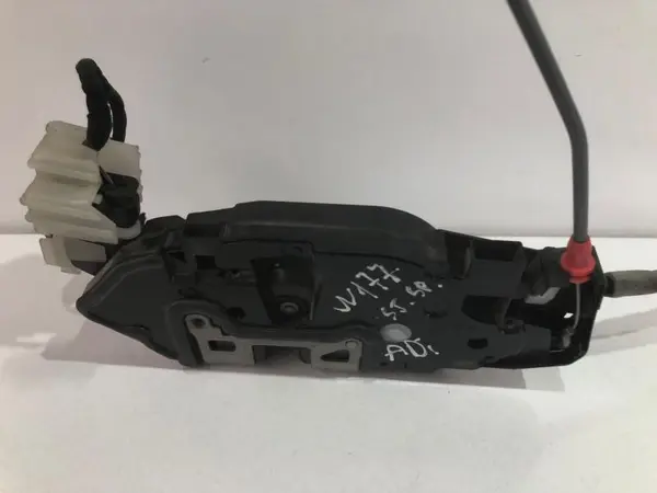 Broasca usa stanga spate a0997303101 Mercedes A-class (2018->) [w177]