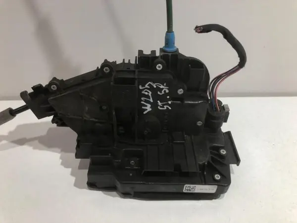 Broasca usa stanga spate a0997304100 Mercedes GLC (2016->)[x253]