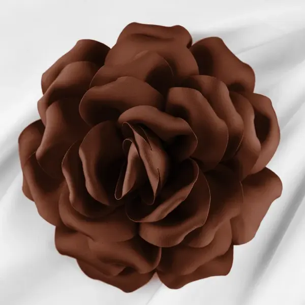 Brosa floare maro cu diametru de 15 cm, cu clips pentru par