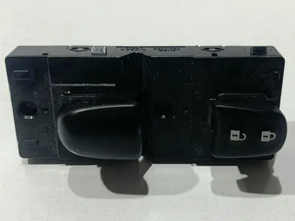 Butoane comanda geamuri electrice fata Nissan Qashqai 2 (2013-2016) [J11]