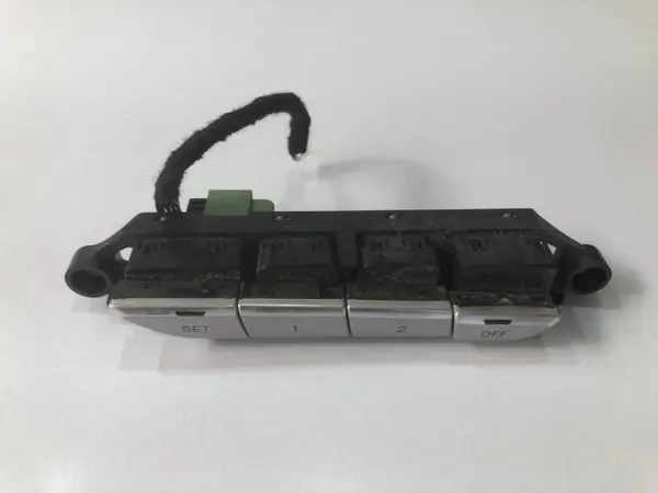 Butoane memorie scaun dreapta fata 4h0959770d Audi A8 (2009-2017) [4H] D4