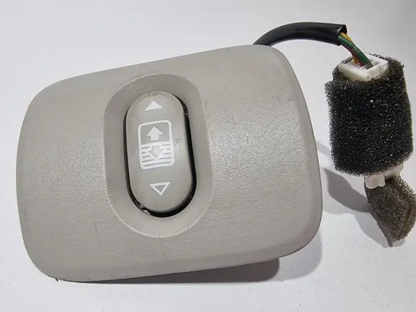 Buton actionare trapa Nissan Qashqai (2007-2010) [J10]